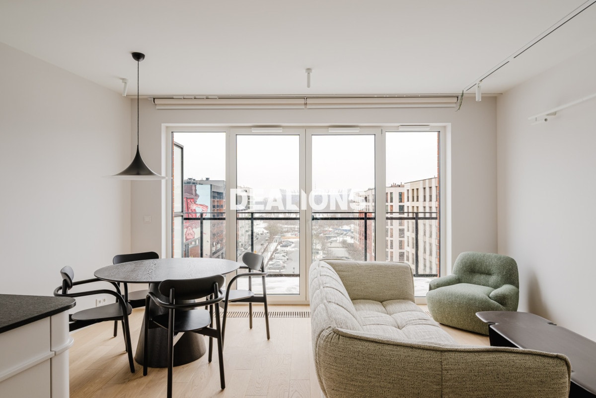 Nowy, trzypokojowy apartament — zdjęcie 2