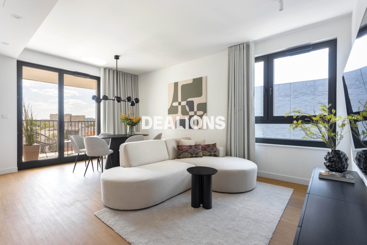 Elegancki, całkowicie nowy apartament na Sadybie
